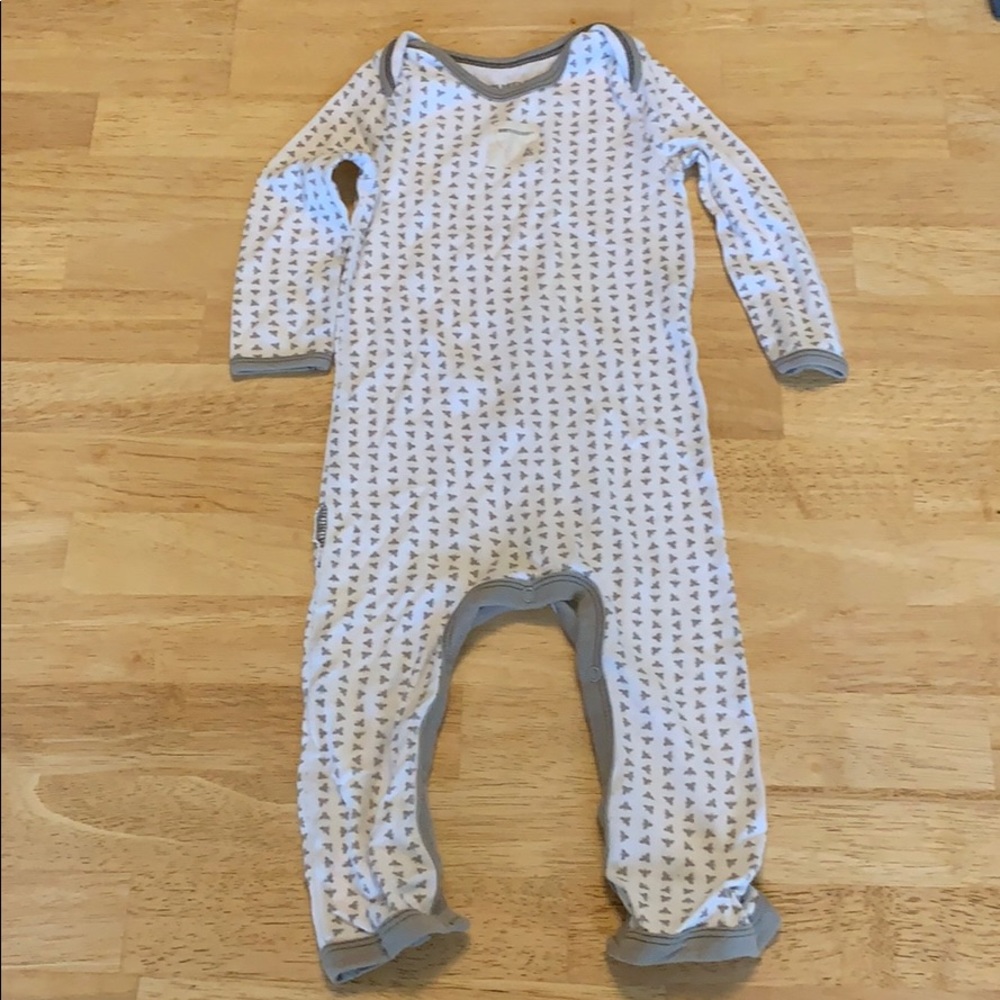 2 Onesies (sleepers)